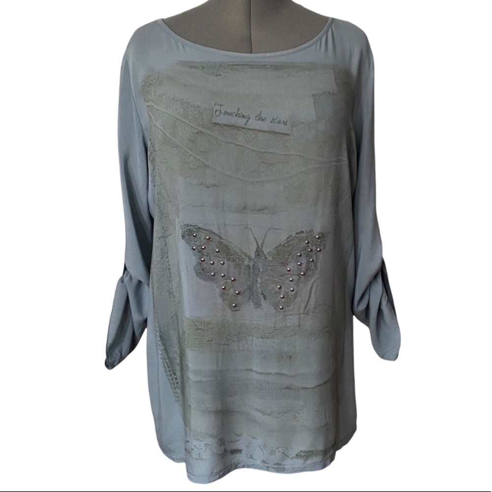 Bella Amore Butterfly print with studs tunic blouse L